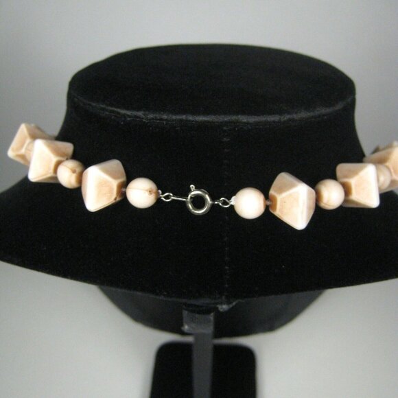 Necklace Strand Vintage 1970s 1980s Beaded Plastic Faux Stone Octahedron 32 in - Picture 6 of 8